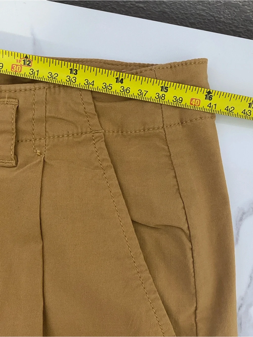 Anthropologie Women's Wide leg Cropped Pants 6 Pleated Neutral Casual